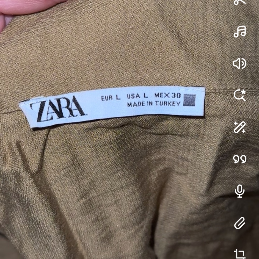 Cropped Shirt with Elasticated Hem - Picture 5 of 5